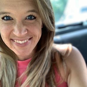 Meet your Posher, Cecelia